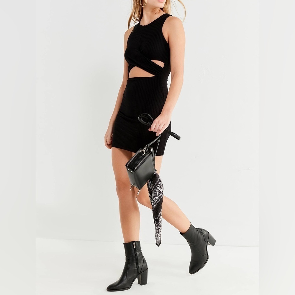 [L] Urban Outfitters UO Cut-Out Front Bodycon Mini Ribbed Dress